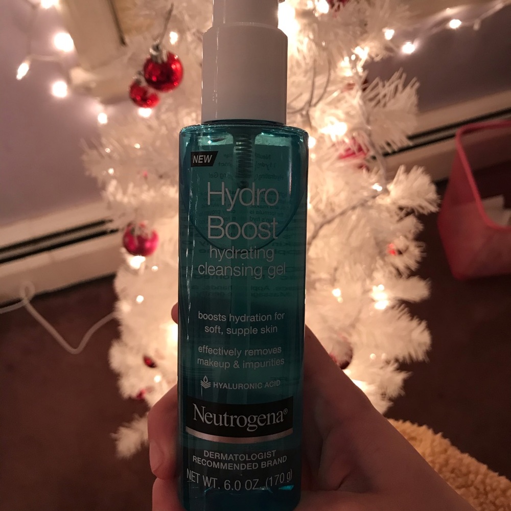 Neutrogena hydro boost cleansing gel!